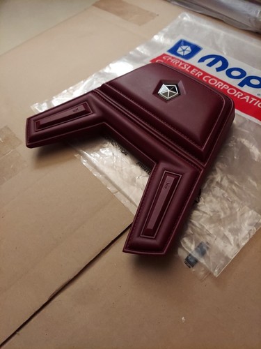 NOS 1981-87 DODGE RAM Pickup Red Horn Pad 1st Gen D & W #4189000-41530 - Picture 3 of 16
