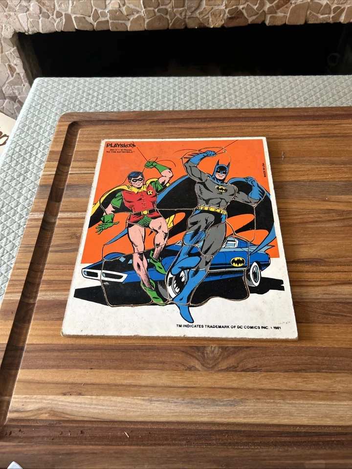 Juguete rompecabezas vintage naranja Batman y Robin con marco de madera 1981 Foto 4 de 4