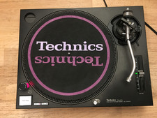 Technics SL 1210 MK2 Turntable