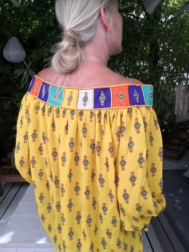 Blouse vintage années 90 CHRISTIAN LLINARES C2L jaune moutarde imprimé à motifs - Picture 17 of 18
