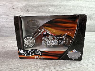 2001 Mattel Hot Wheels Racing Thunder Rides Series Sprint pcs #45 Open Box