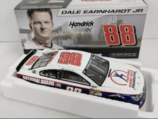 Dale Earnhardt Jr 88 National Guard Youth Foundation 2013 NASCAR 1/24 DieCast 