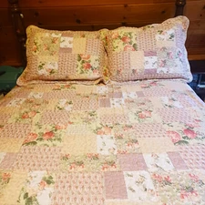 Quilted Reversible Coverlet Beadspread Comforter Set 2 Pillow Shams Floral Roses