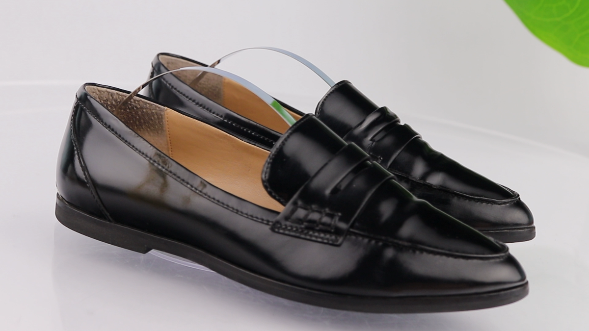 Michael Kors Womens Connor Loafer Size 7 Penny SlipOn Shoe Black
