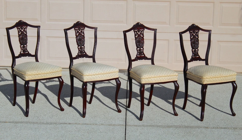 Sillas de comedor victorianas antiguas de caoba - Juego de cuatro de calidad Foto 3 de 4