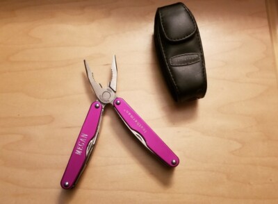 RARE Leatherman Juice XE6 Purple Thunder Original Sheath - Great Condition T86
