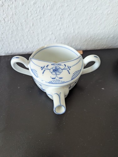 Schnabel-Sauciere Weiß-blaues Porzellan Mit Blumendekor Von Tettau mit Mängel - Bild 4 von 7