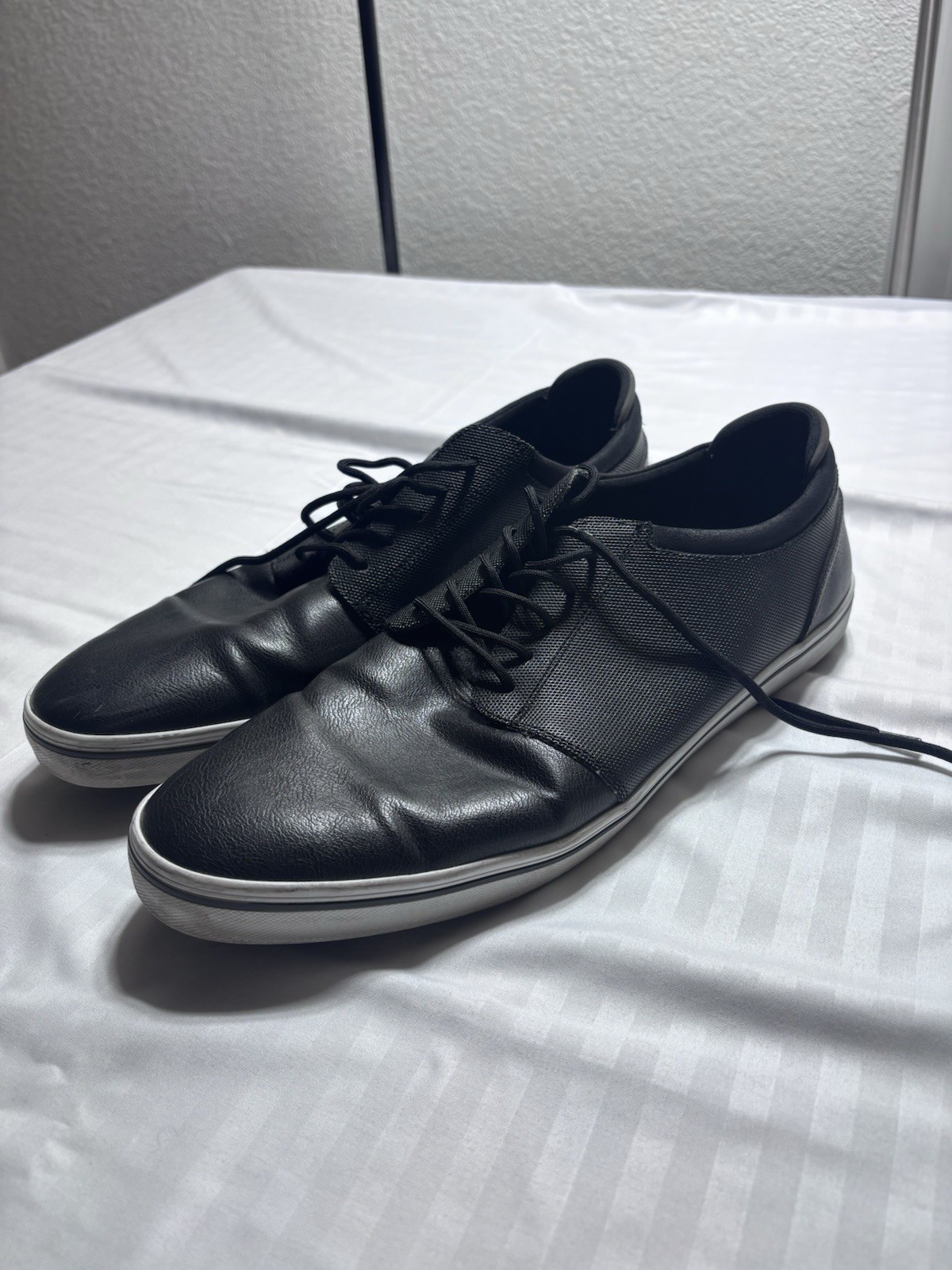 ALDO Sneakers Mens 12 Omono Black Vegan Leather Low Top Casual Everyday Nubuck