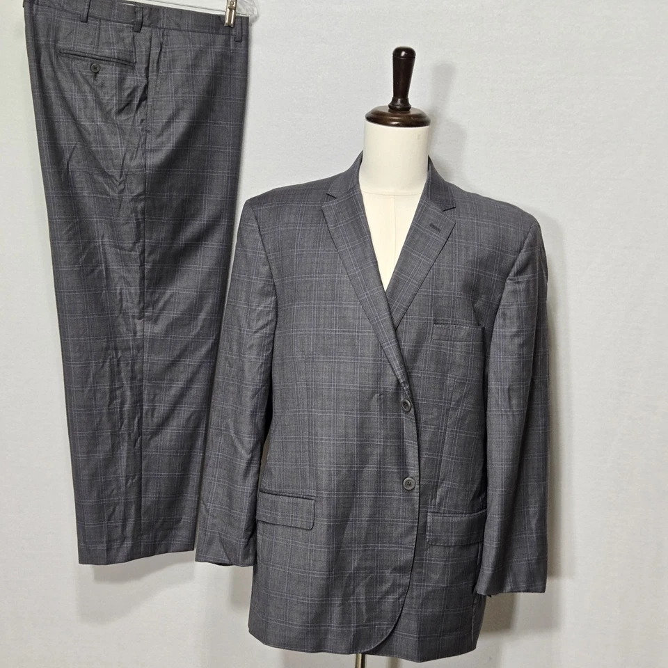 Traje Givenchy Vintage Para Hombre 2 Piezas Gris Oliva Cuadros Dos Botones Talla 48R Foto 3 de 4
