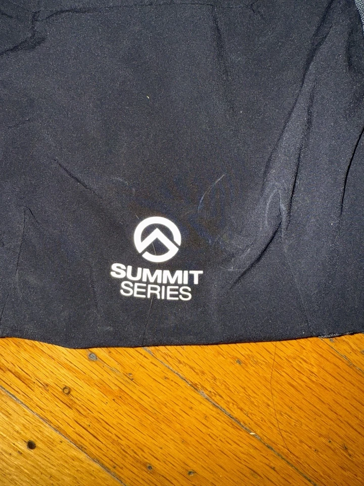 Жилет для бега/пеших прогулок NorthFace Summit 10 л, черный, унисекс, отличное состояние товара - Изображение 3 из 4