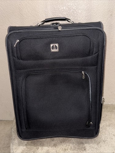 Travelpro 27” Softside Expandable Luggage Two Wheels, Lightweight Free-Ship - 第 1/9 張圖片