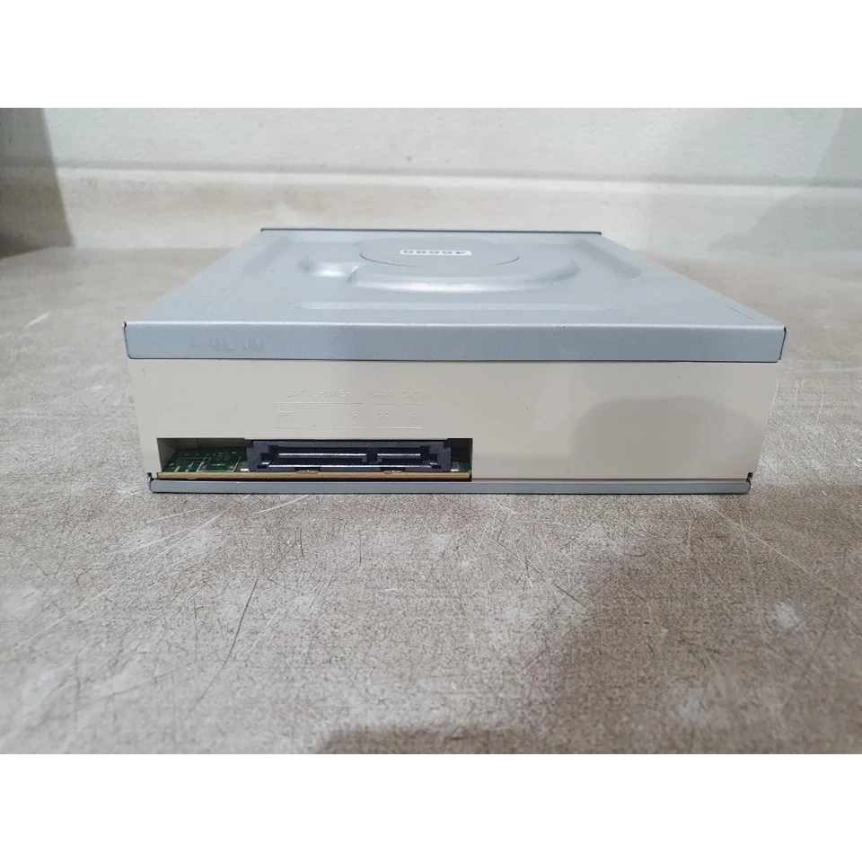 Lite-On iHAS124-19 B Internal DVD/CD Rewritable Drive Ultra Speed SATA for PC - Image 4 of 4