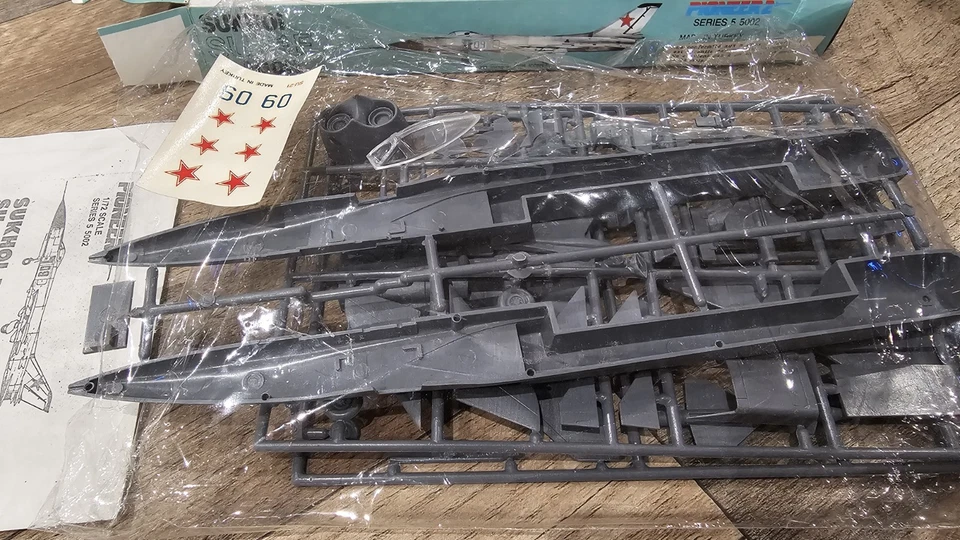 Maquette avion 1/72 sukhoi su 21F flagon - Photo 4/4