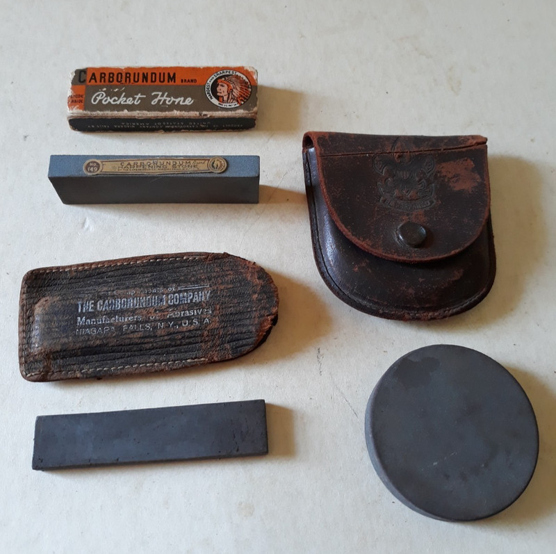 3 Vtg Pocket Knife Sharpening Hone Stones in Advertising Cases - Carborundum