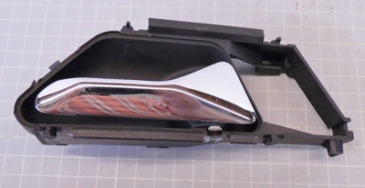 Mercedes-Benz E-Klasse W124 Türöffner innen rechts 1247600261 re, FRIEFI