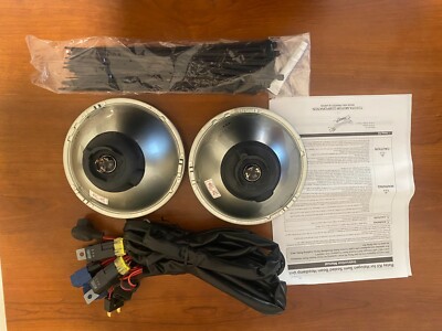 Kit De Faros Halógenos Delanteros Para Toyota Land Cruiser FJ40, FJ43, FJ45, FJ55, FJ60 – Originales Toyota, Con Bombillas H4 – Fabricados En Japón