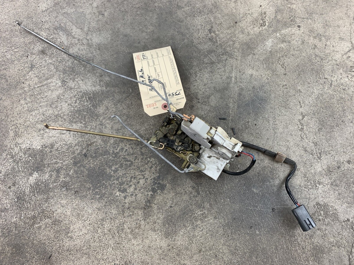 1999-2000 Mazda Miata Mx5 Oem Passenger Right Door Lock Latch