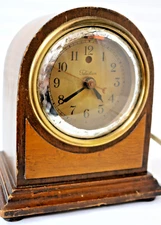 Telechron 370A Vernon Shelf Clock w/Light 6.5" Tall Mahogany & Maple Case Works