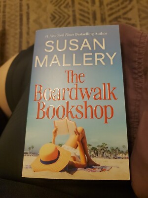 Boardwalk Bookshop: A 2022 Beach Read by Susan Mallery (2024, Mass Market)