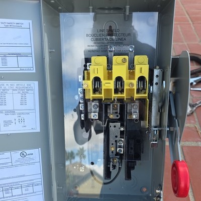 Eaton DH161NRK Heavy Duty Safety Switch 30A 600VDC 1-Pole Type 3R PV