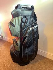 TaylorMade Storm-Dry Cart Golf Bag 14-Way Divider Head cover. One zipper broken