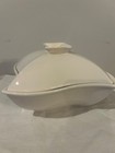 Godinger Silver Art Co White Wavy Lidded Serving Dish Bowl Casserole — photo 1