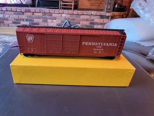 Accurail HO #5240 50’ Enchufe Puerta Caja Coche Pennsylvania #608936 EE. UU. (91P | Zustand: Used