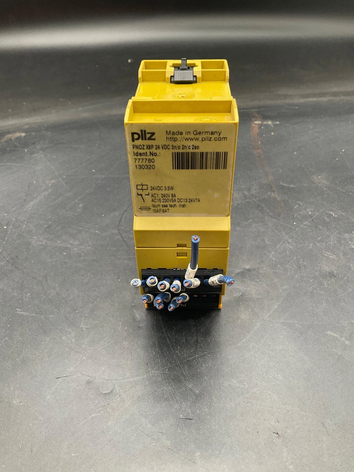 PILZ PNOZ X8P 24 VDC Safety Relay USED