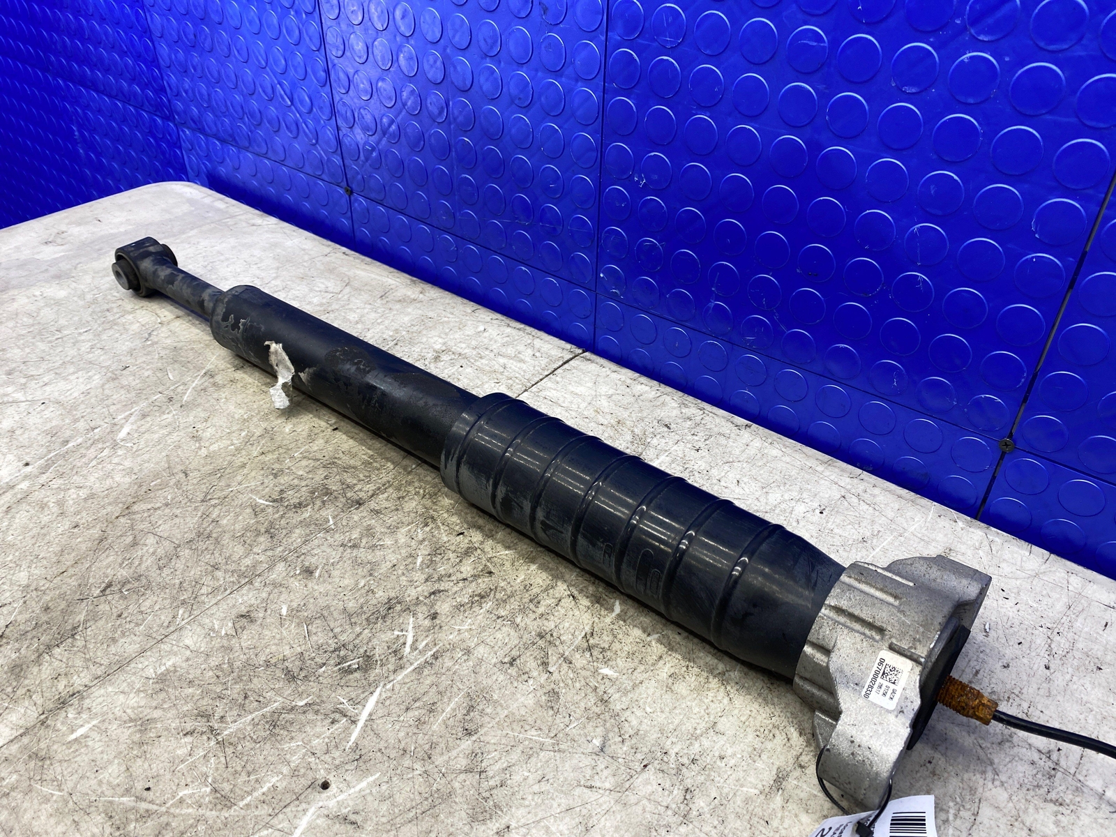 2017-2022 MASERATI LEVANTE OEM REAR LEFT ACTIVE SUSPENSION SHOCK ABSORBER