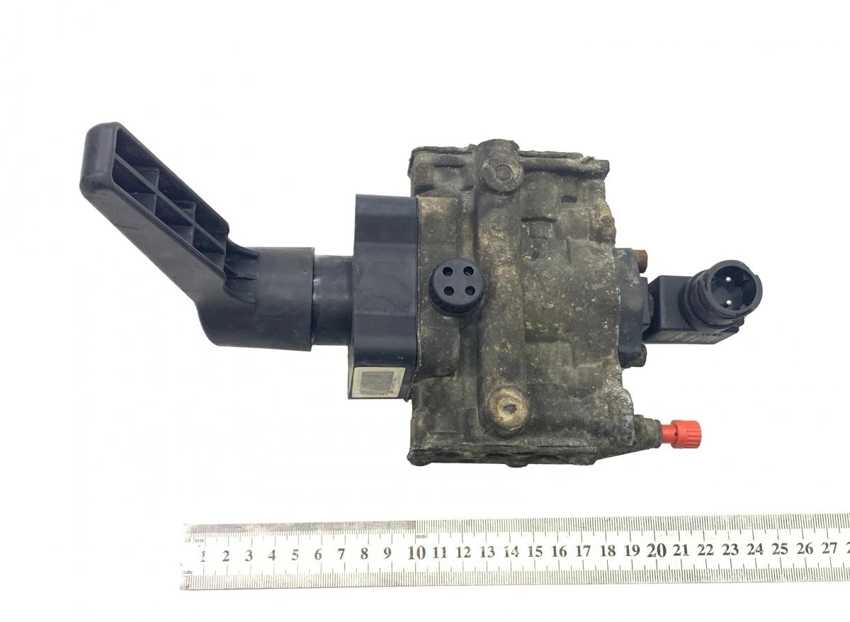 338058121 1019886 Raise / lower valve Trailer HALDEX Colas SCHMITZ  