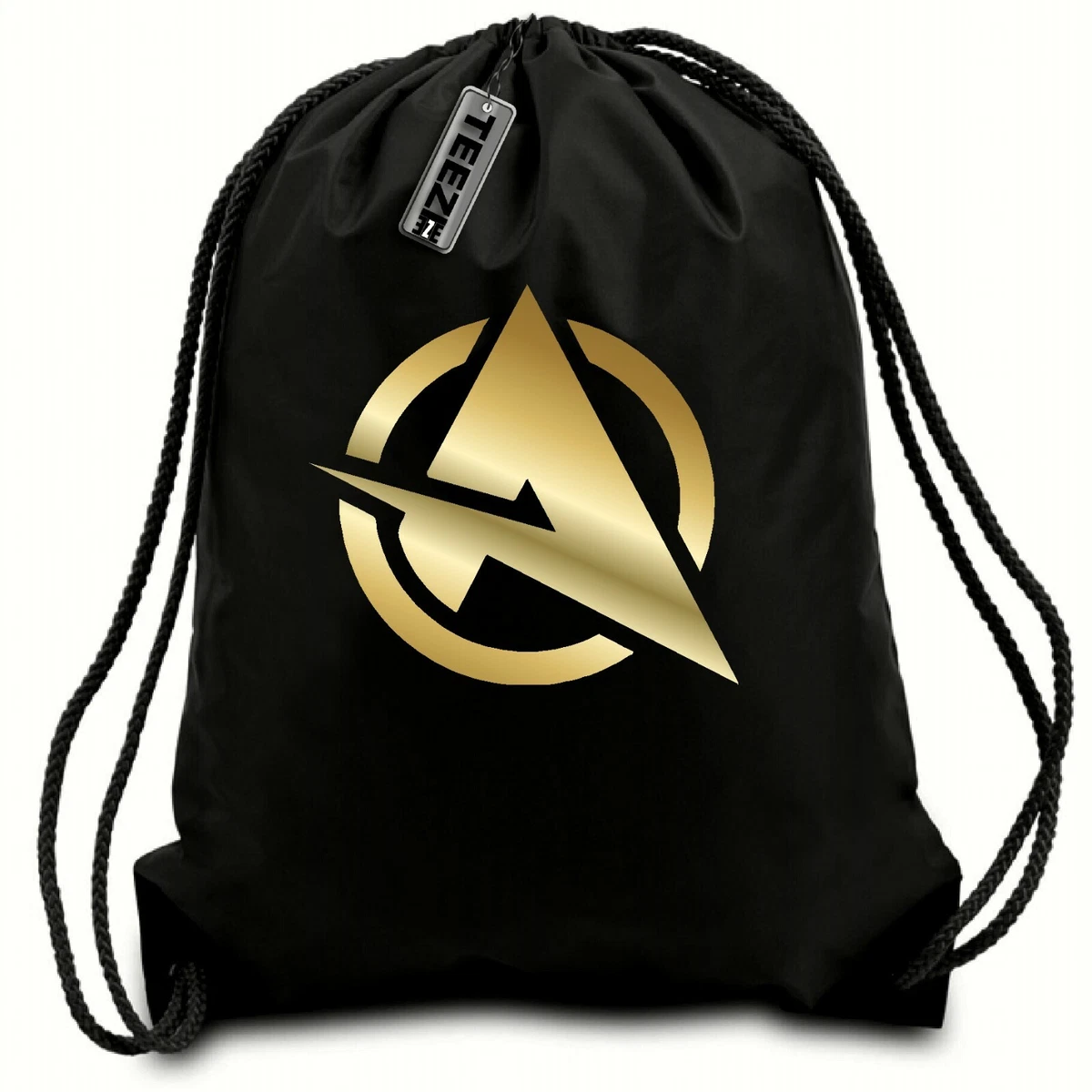 Ali top a backpack