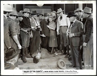HOLLYWOOD WAYNE MORRIS + CLAIRE TREVOR VINTAGE ORIGINAL MOVIE PHOTO
