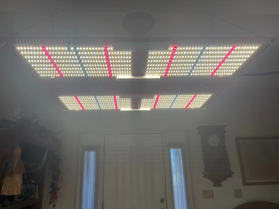 HLG 600 Rspec | Horticulture Lighting Group LED Grow Light | BLOOM/VEG | 120v - Image 3 of 4