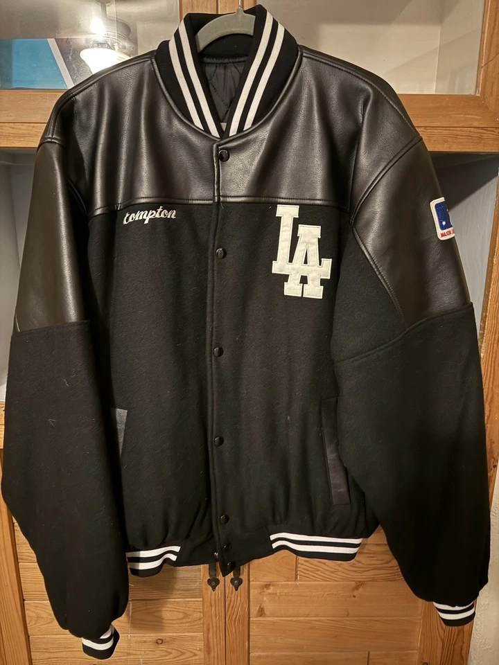 Los Angeles Dodgers Varsity Jacket Black Leather Sleeve - Image 2 of 3