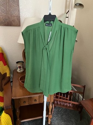 NWT Women s Sz. M 7Th Avenue New York & Company Green Sheer Sleeveless Shirt