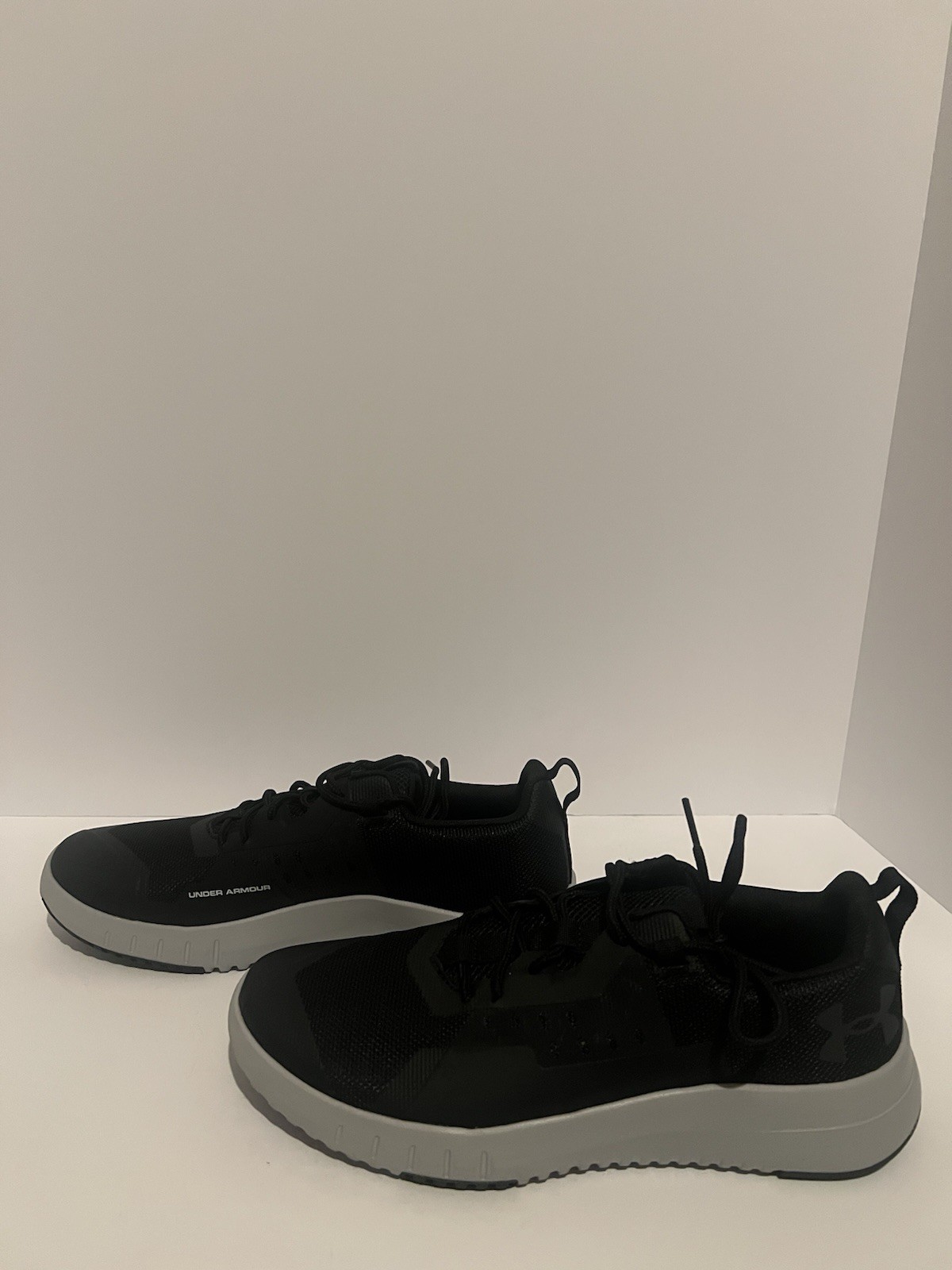 Under Armour UA TR96 Black Athletic Shoes  - Men's US 8.5 - New In Box - READ thumbnail 3