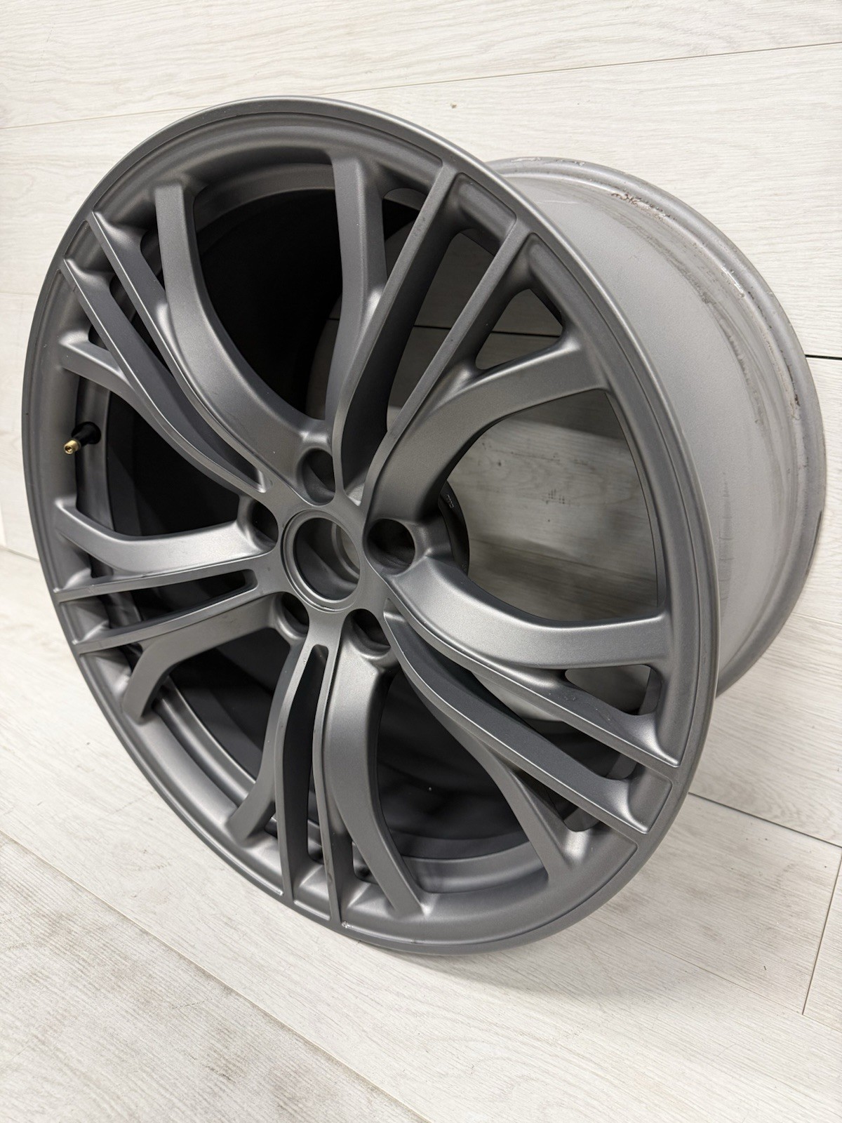 GENUINE OEM AUDI R8 19X11 REAR 5 DOUBLE SPOKE TITANIUM WHEEL RIM 420601025A