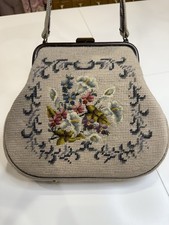 VINTAGE FLORAL WOOL NEEDLEPOINT HANDBAG 9x10.5  