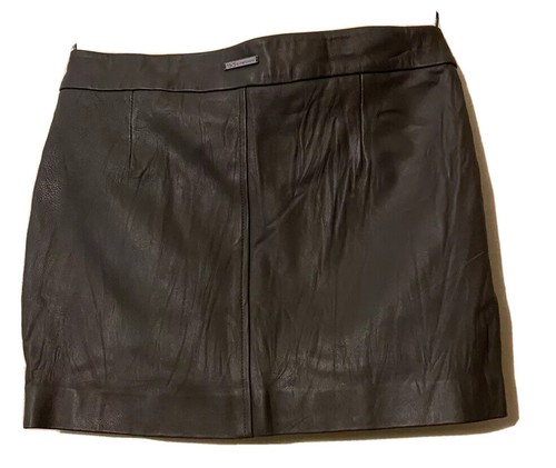 RED by Marc Ecko Ladies Chrome Genuine Leather Lined Juniors Mini Skirt Size 5 - Picture 4 of 12