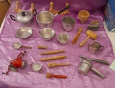 Lotto Giocattoli d'epoca per Bambine cucina Pentoline 1940 in Alluminio e Legno