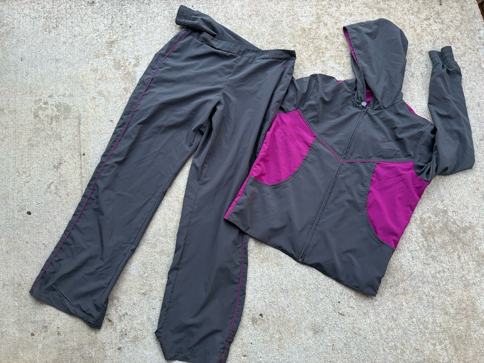 SACAI X NIKE Set giacca Nike vintage donna XL giacca a vento con cappuccio grigio manica lunga anni 2000