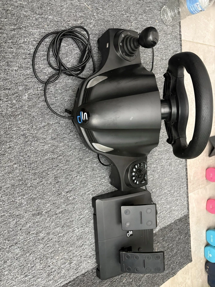 Subsonic Volant de course filaire pour console avec pédales, palette au volant - Photo 2/2
