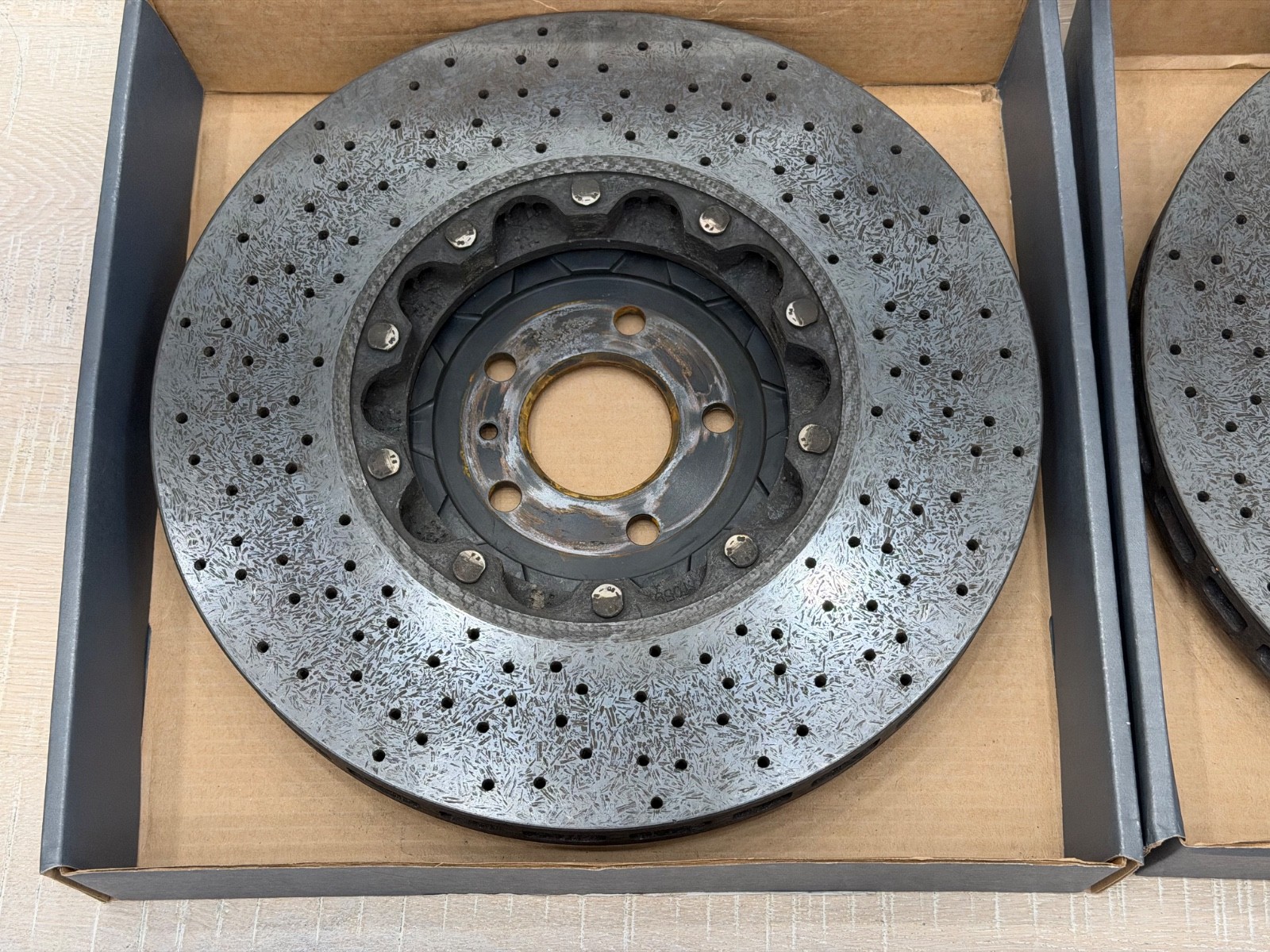 McLaren 675LT Front Left, right Brake discs Pair