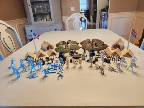 Vintage Sears American Heritage The Blue and the Gray Civil War Play Set Loose