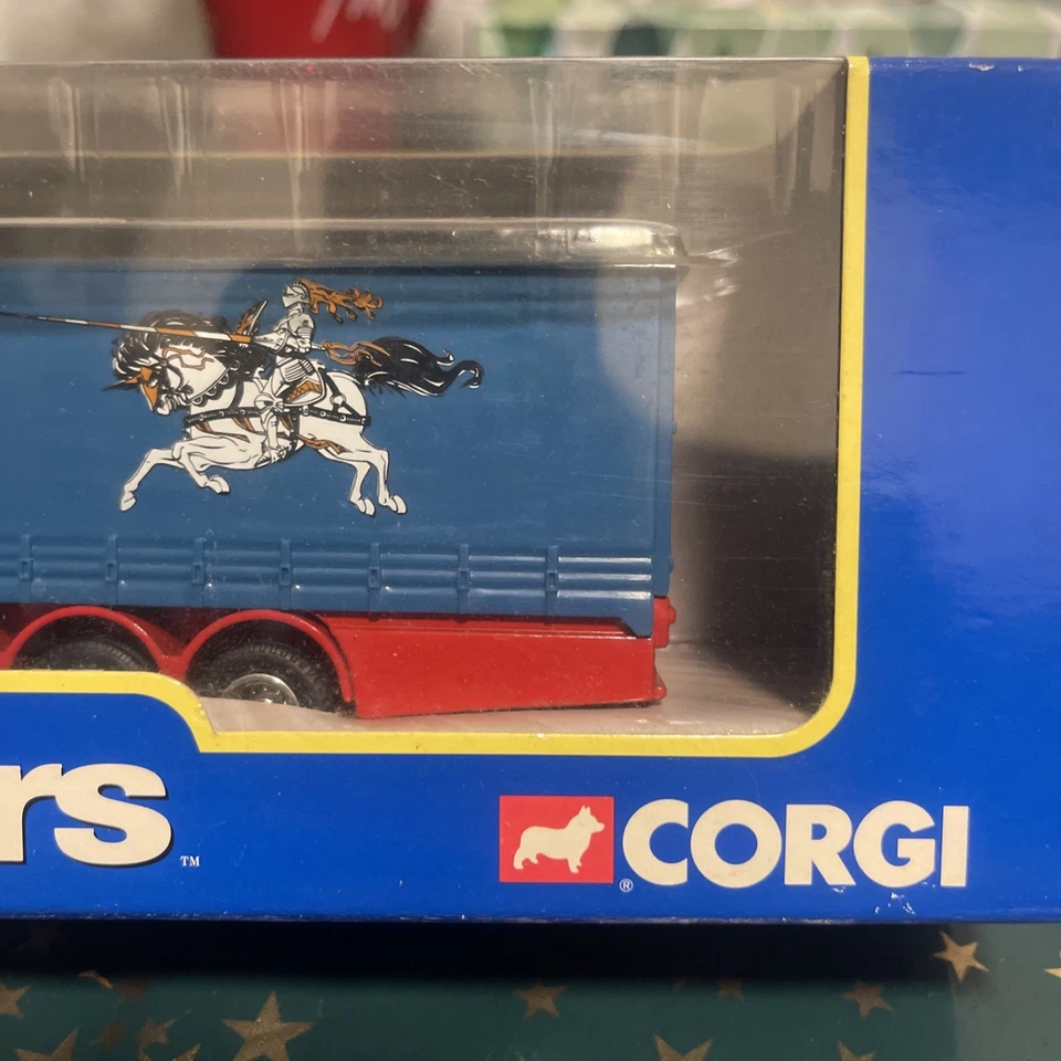 Corgi Superhaulers TY86611 Scania Curtainside Knights of Old - Bild 3 von 4