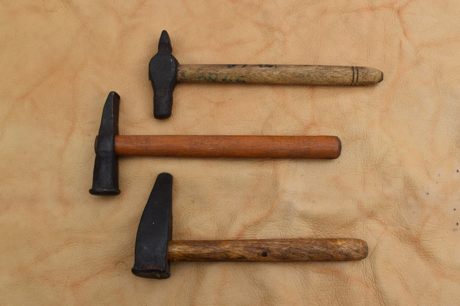 Vintage iron mini carpentry woodworking Blacksmith Wood Handle Hammer tool 3 pcs