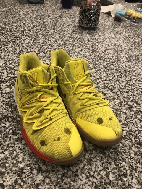 spongebob kyrie size 6 youth