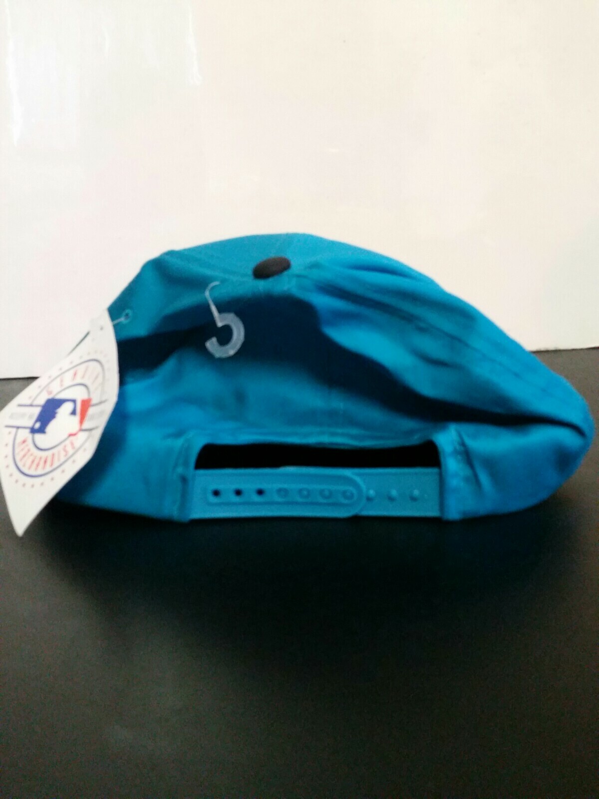 Picture 4 of 9