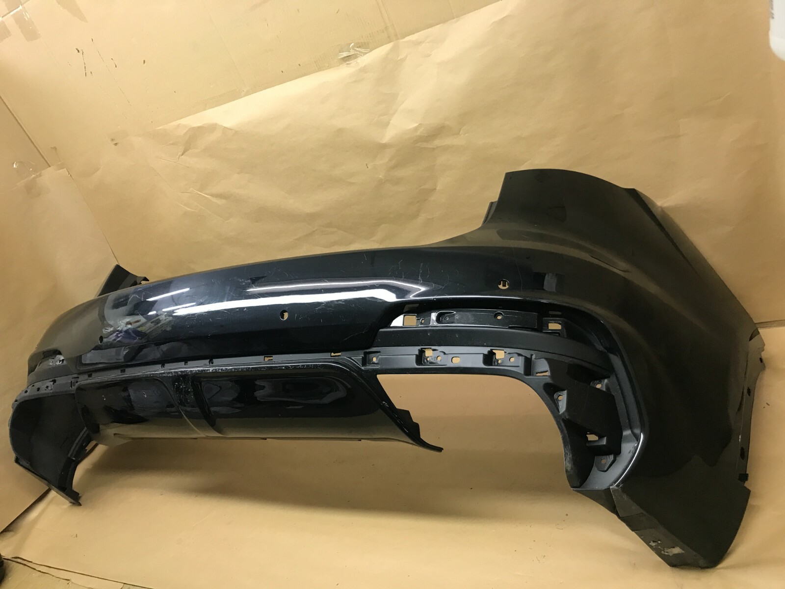 2022 2023 Maserati Levante GT Sport Rear Bumper Cover Sensor Type OEM M161 Good