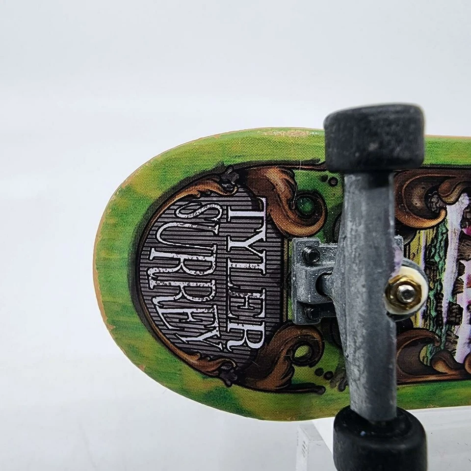 Tech Deck Mini Skateboard Tyler Surrey Miniature Fingerboard 4 in Green Rare - Image 2 of 4
